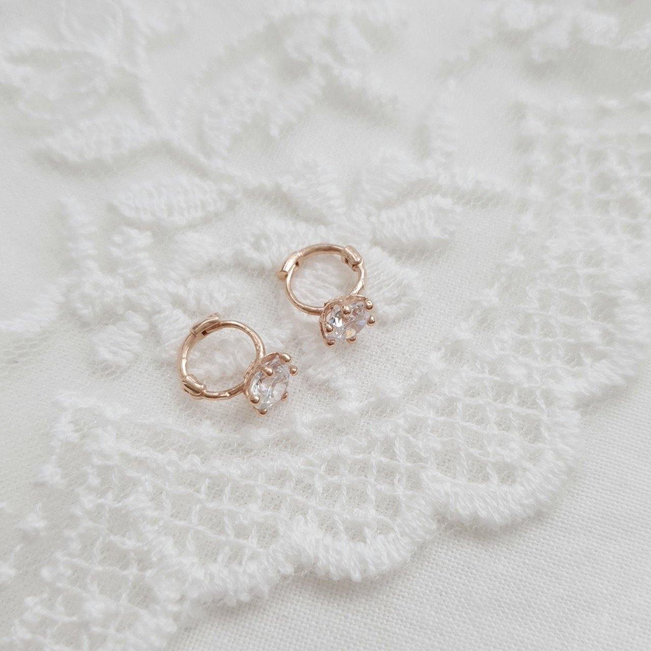 5 mm Cubic Huggie Earring – 14K Massivgold (Gold & Roségold)