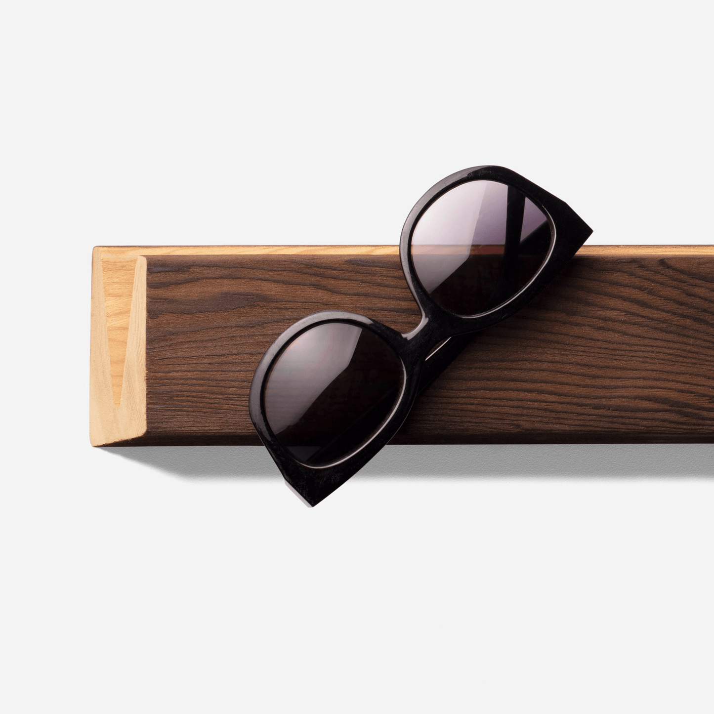Elegant Sunglass Display Holder – Stilvoller Holzhalter für Sonnenbrillen