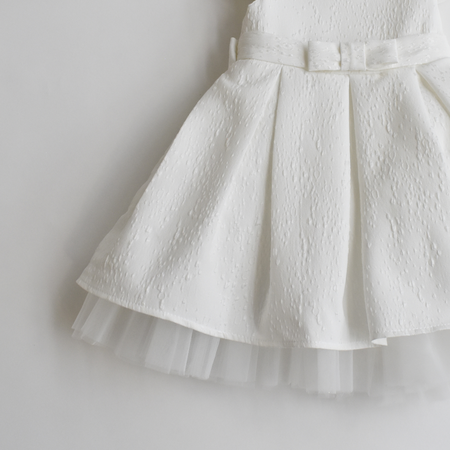 Baby A-Linien Kleid mit Satin und Tüll – inklusive Schuhe