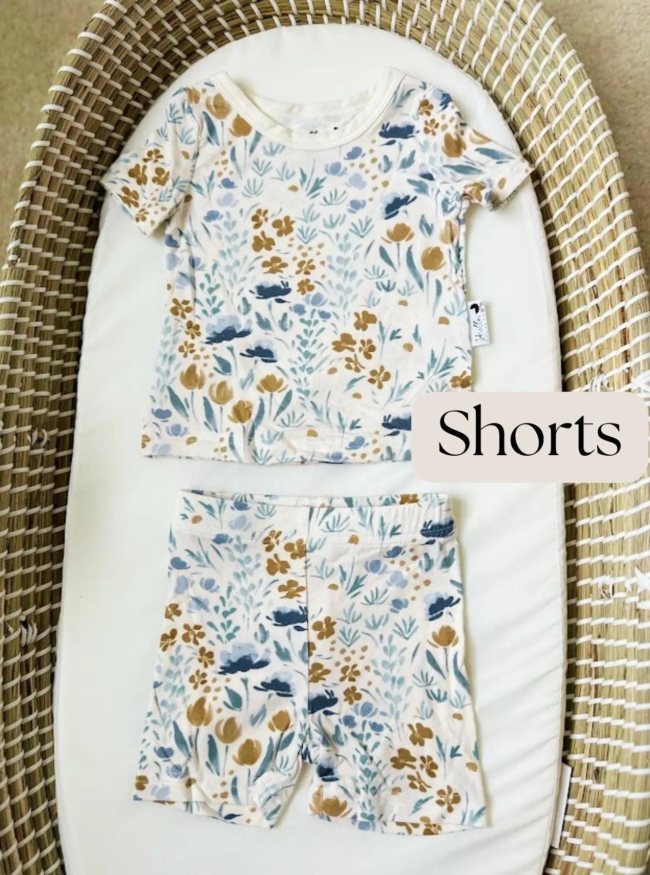 Bambus-Babykleidung – Jumpsuits, Pyjamas, Shorts & Fußanzüge (0–24 Monate)