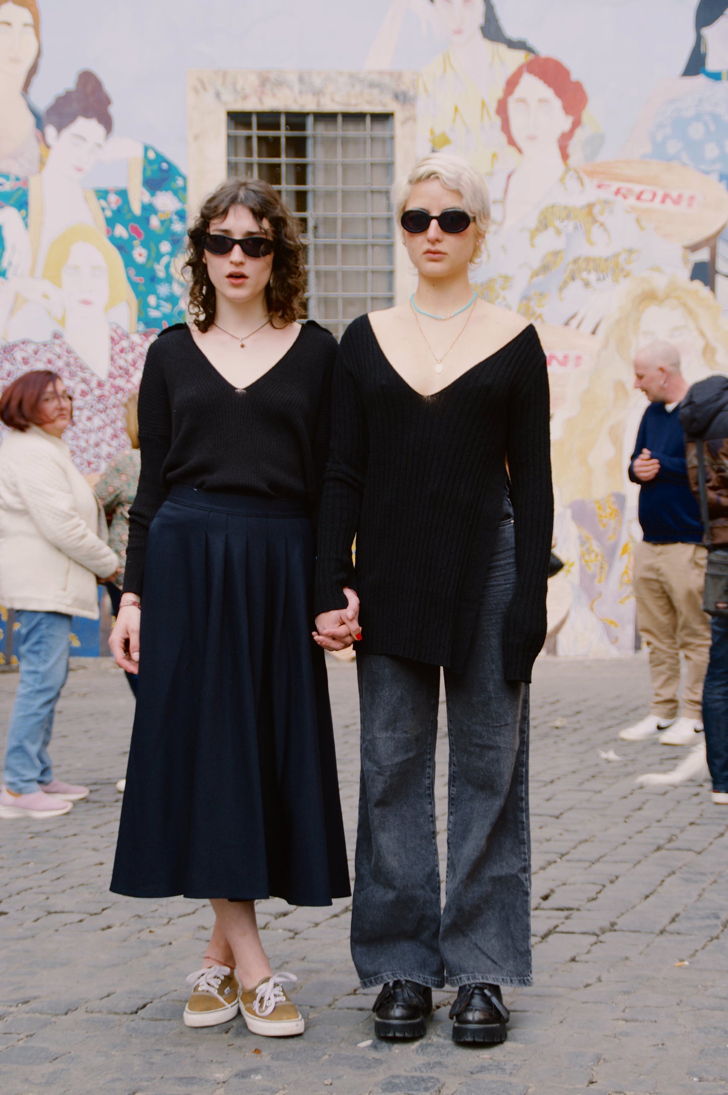 Pullover mit V-Ausschnitt und seitlichem Schlitz – Saffo-3