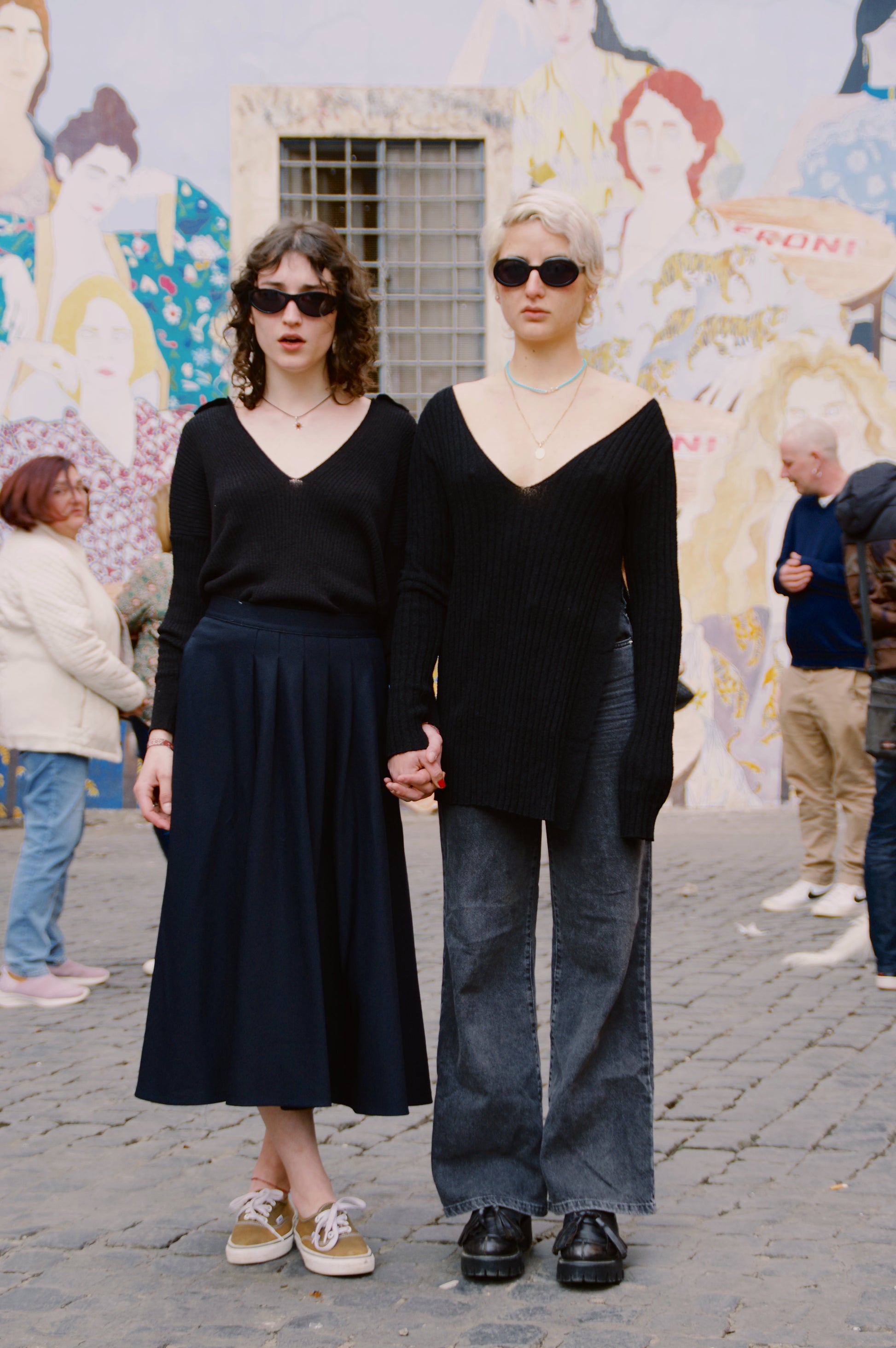 Pullover mit V-Ausschnitt und seitlichem Schlitz – Saffo-3